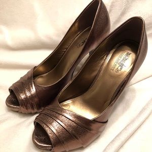 Coach and Four “Dannah” bronze heels